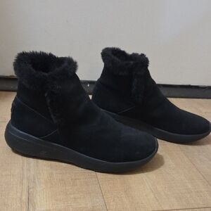 Skechers Black Suede Fur-Lined Winter Boots
